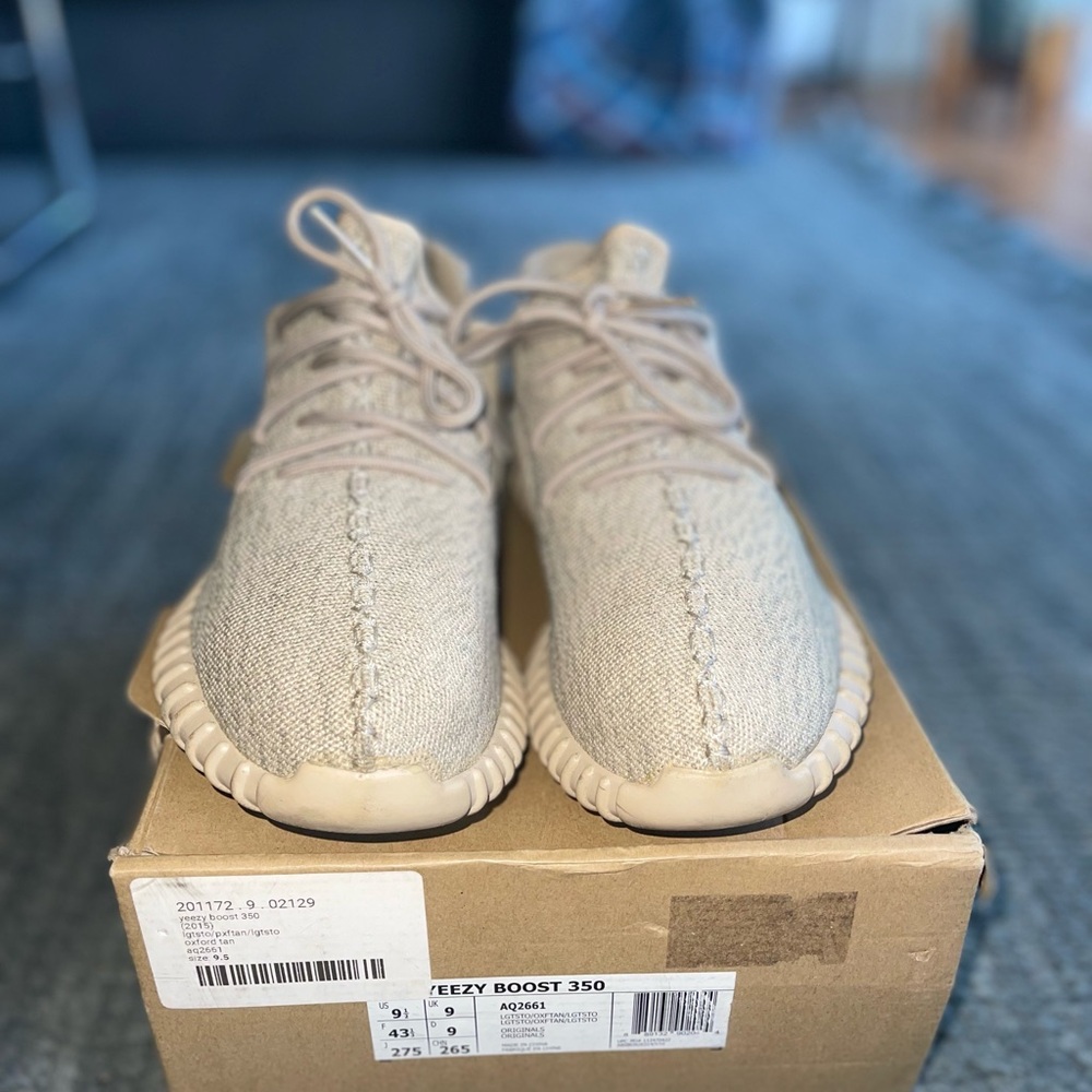 Adidas Yeezy Boost 350 Oxford Tan size 9.5 - Picture 3 of 8